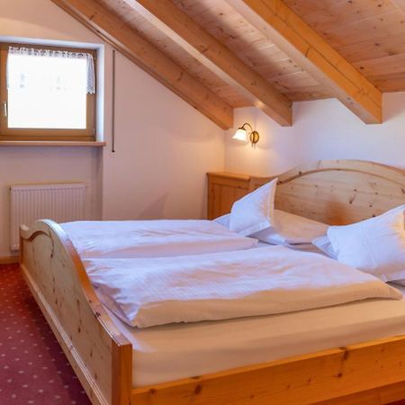 Apartments Lasteis La Villa  Chambre photo
