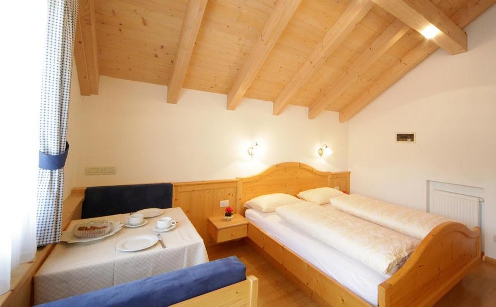 Apartments Lasteis La Villa  Extérieur photo