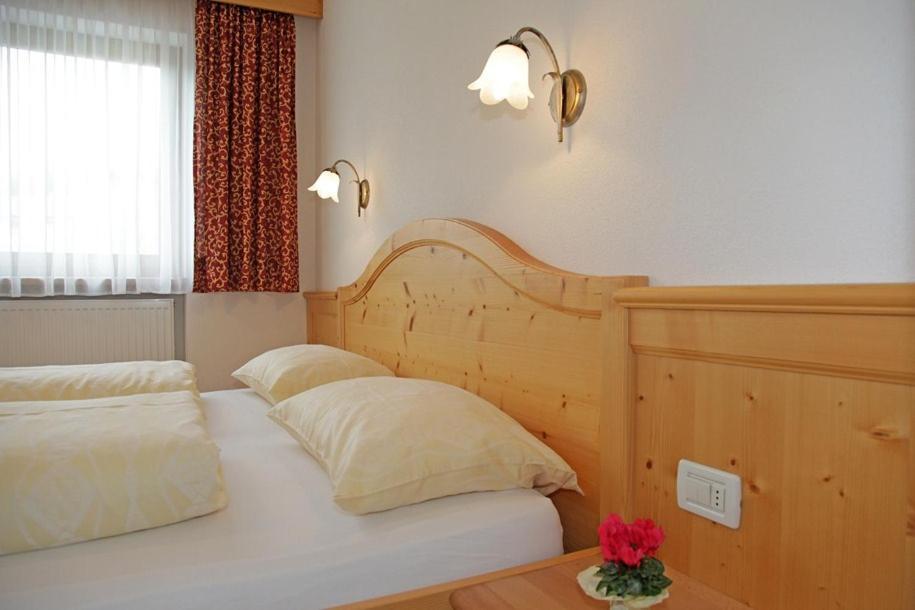 Apartments Lasteis La Villa  Extérieur photo