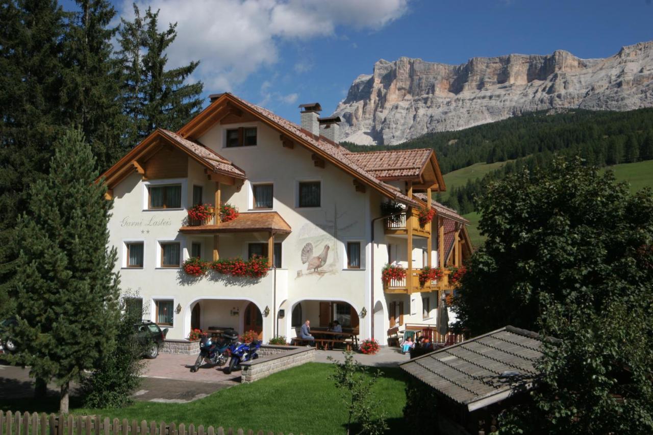 Apartments Lasteis La Villa  Extérieur photo