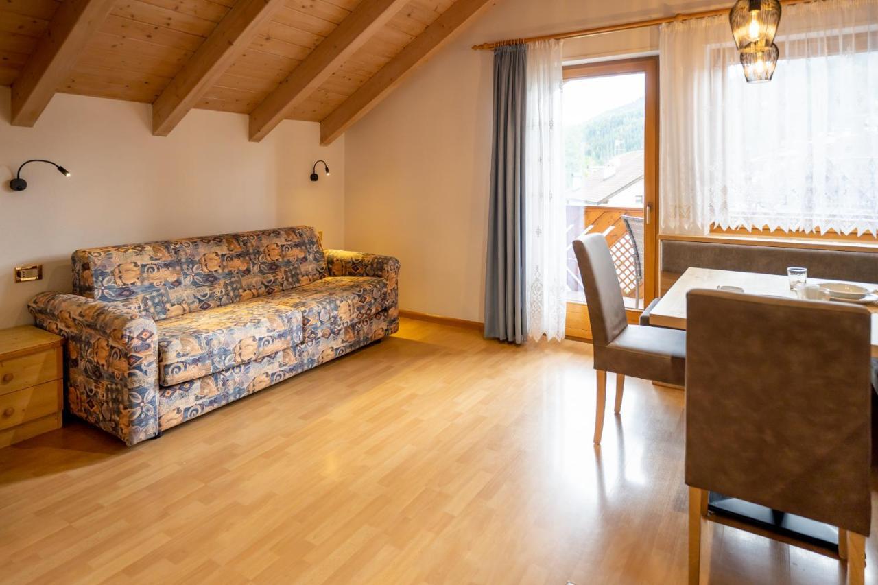 Apartments Lasteis La Villa  Extérieur photo