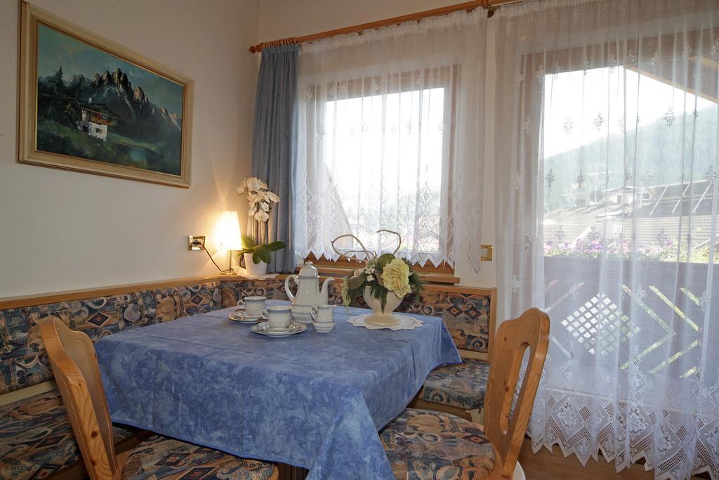 Apartments Lasteis La Villa  Extérieur photo
