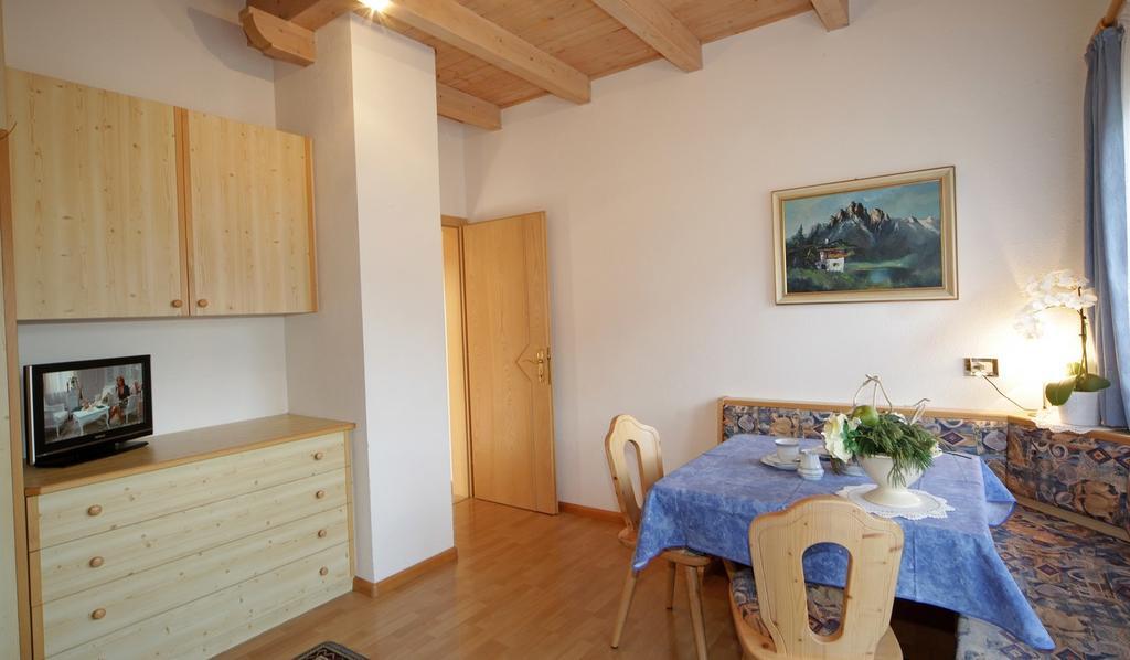 Apartments Lasteis La Villa  Extérieur photo