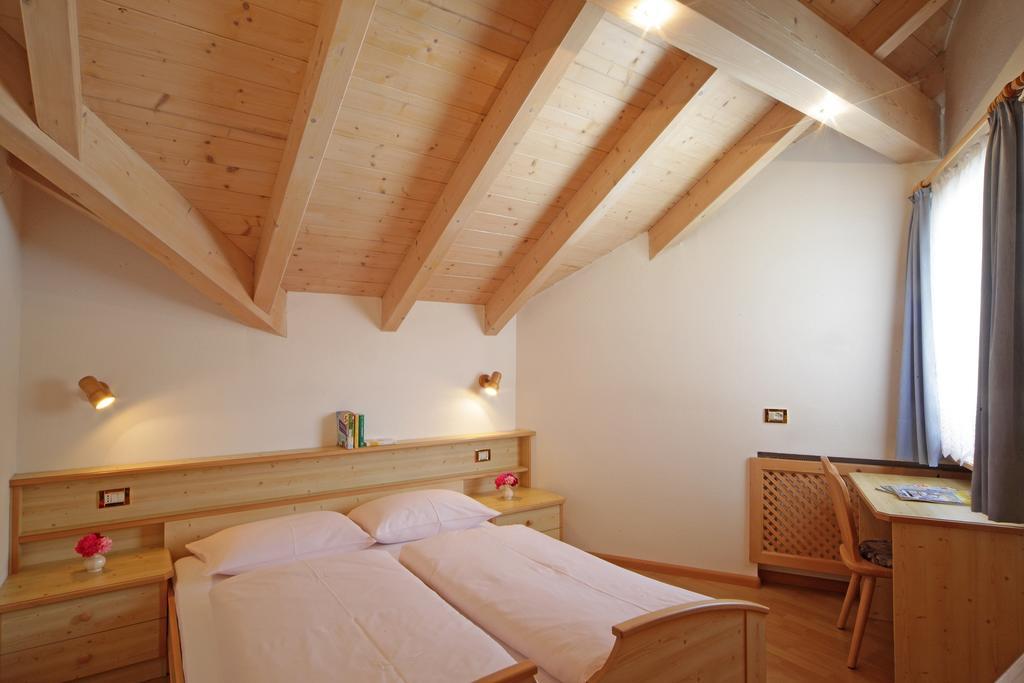 Apartments Lasteis La Villa  Extérieur photo